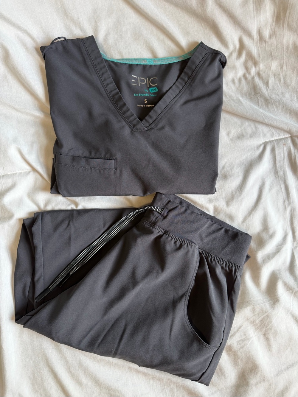 Epic Threads Gray Women's Scrub Top & Jogger Pant Set